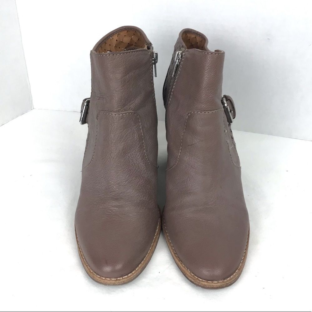 DV Dolce Vita Taupe Leather Heeled Bootie Sz 10 - Picture 3 of 8